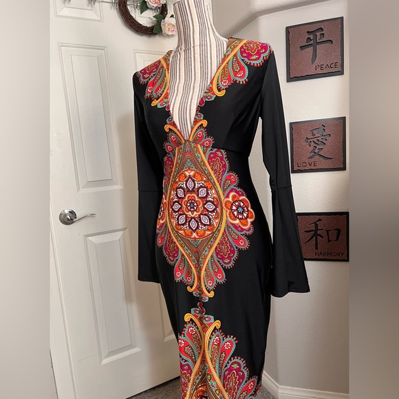 VENUS BLACK BELL SLEEVE LOW VNECK BODYCON SEXY PARTY DRESS SIZE XS - Picture 4 of 12